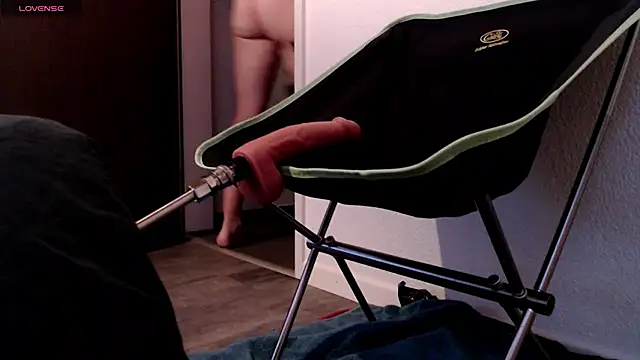 Snapshot of -sluttyass- chatting on 07-18-26, 11:30 -sluttyass- online show from 07-18-26, 11:30