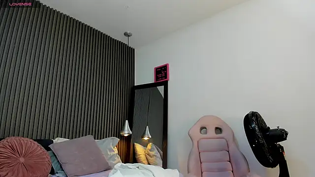 pervert lizza online show from 03-11-26, 11:38