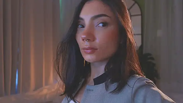 AmyArmstrong online show from 11-28-25, 08:55