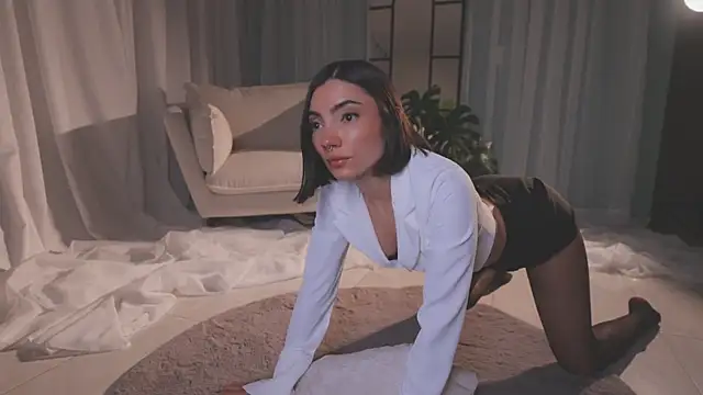 AmyArmstrong online show from 03-25-26, 11:22