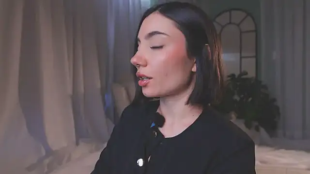 AmyArmstrong online show from 03-31-26, 10:43