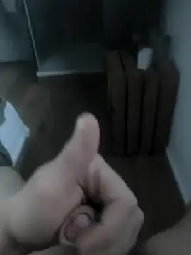 Snapshot of M-1985 chatting on 11-17-25, 02:56 M-1985 online show from 11-17-25, 02:56