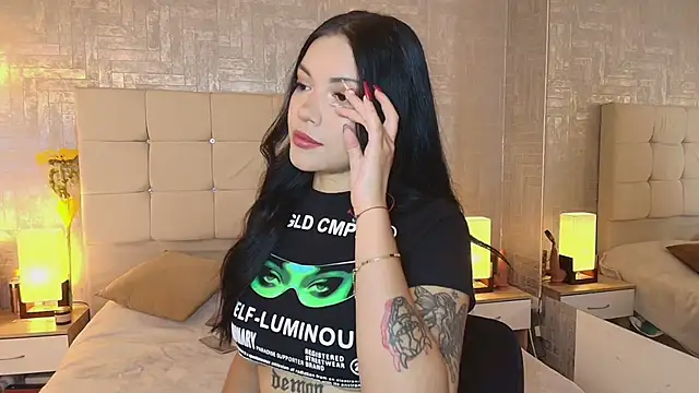 Baby Venuss online show from 12-31-24, 04:06