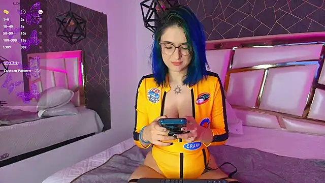 Annie Swan online show from 02-28-25, 12:31