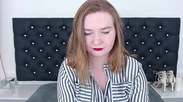 LaraDream online show from 03-19-25, 08:11