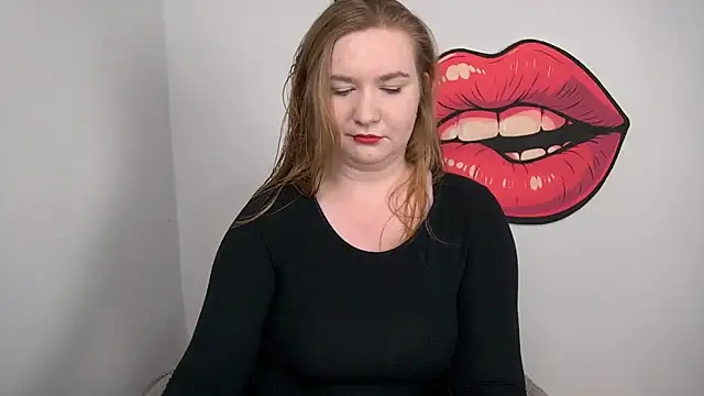 LaraDream online show from 11-15-25, 04:14