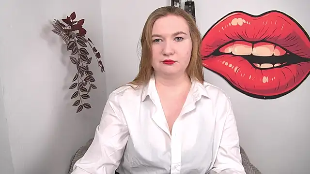 Snapshot of LaraDream chatting on 01-16-26, 02:10 LaraDream online show from 01-16-26, 02:10