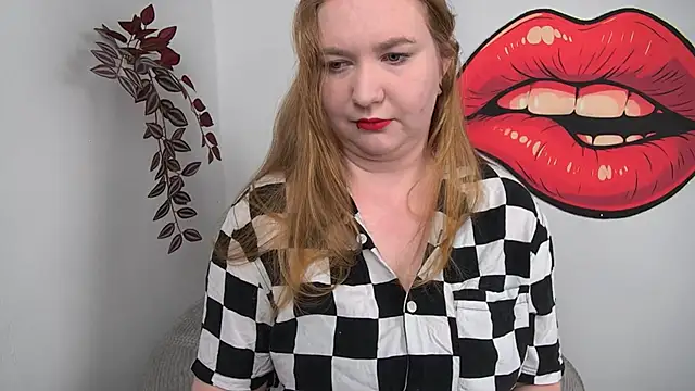 Snapshot of LaraDream chatting on 02-23-26, 02:25 LaraDream online show from 02-23-26, 02:25