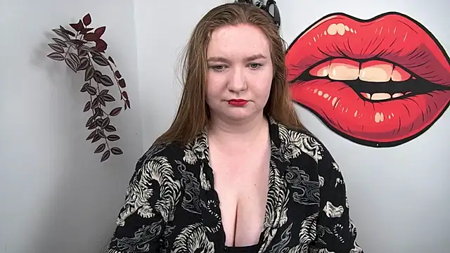 Snapshot of LaraDream chatting on 03-06-26, 01:29 LaraDream online show from 03-06-26, 01:29