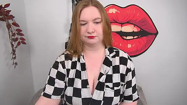 Snapshot of LaraDream chatting on 04-08-26, 04:18 LaraDream online show from 04-08-26, 04:18