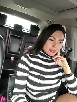 nelumbonucifera online show from 02-14-25, 12:47