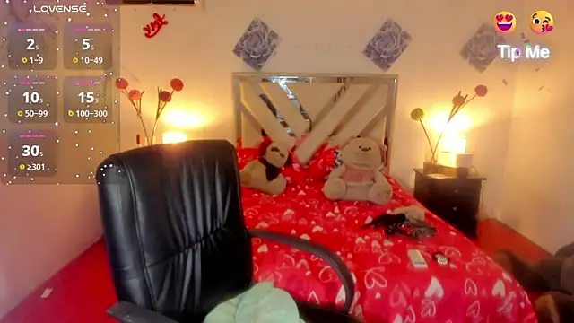 Snapshot of Miagrace chatting on 11-28-25, 09:50 Miagrace online show from 11-28-25, 09:50