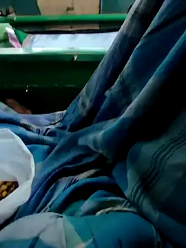 Snapshot of Kolkata___Boy chatting on 12-08-24, 11:57 Kolkata   Boy online show from 12-08-24, 11:57