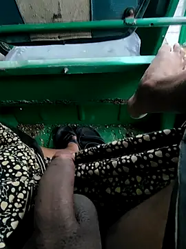 Snapshot of Kolkata___Boy chatting on 12-25-24, 02:03 Kolkata   Boy online show from 12-25-24, 02:03