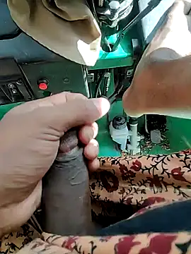 Snapshot of Kolkata___Boy chatting on 12-29-24, 06:56 Kolkata   Boy online show from 12-29-24, 06:56