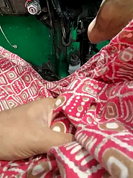 Snapshot of Kolkata___Boy chatting on 09-14-25, 04:44 Kolkata   Boy online show from 09-14-25, 04:44